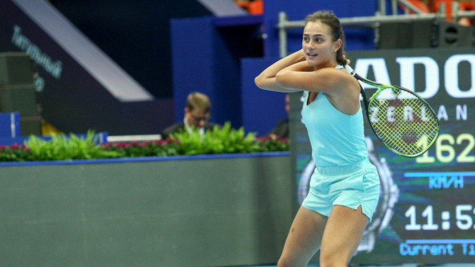 Гасанова упустила победу над Ван Цян на турнире в Стамбуле