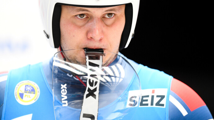 Над спортсменами из России нагло поиздевались. Заманили в США и лишили статуса