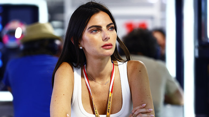 Бывшую жену русского гонщика могут выгнать из «Формулы-1». Она лайкнула не тот пост