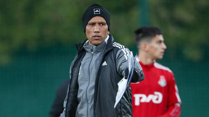 Экс-тренер «Локомотива» Давидс заявил, что готов к работе с клубами из Первой лиги