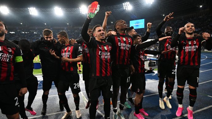 «Милан» сыграл вничью с «Наполи» и вышел в полуфинал Лиги чемпионов
