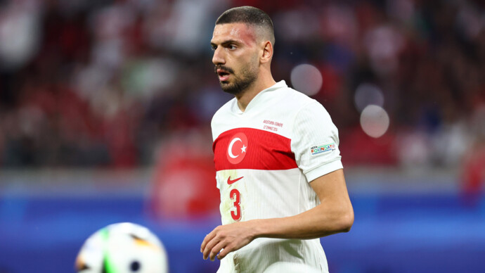 УЕФА начал расследование из‑за недопустимых жестов защитника сборной Турции Демирала в матче с Австрией