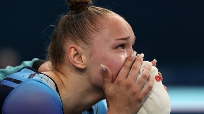 Российская батутистка Бладцева расплакалась после выступления в финале Олимпиады в Париже