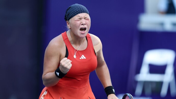 Россиянка Шнайдер победила Квитову в четвертьфинале турнира WTA в Нинбо