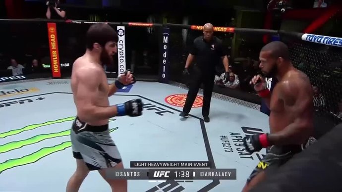 UFC. Тиаго Сантос против Магомеда Анкалаева (видео)