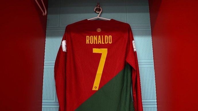 Роналду остался в запасе сборной Португалии на матч 1/8 финала ЧМ-2022 против Швейцарии