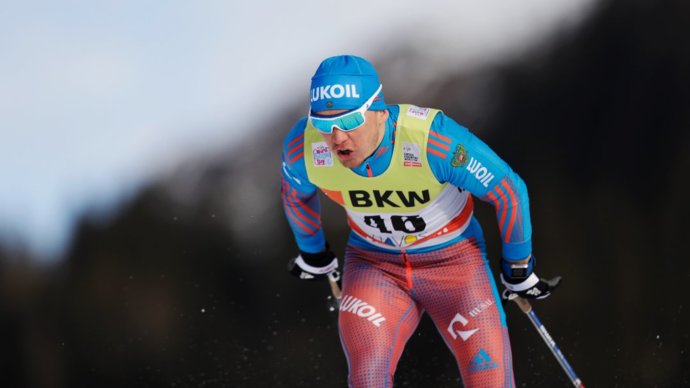 Парфенов стал победителем спринта на этапе КР по лыжным гонкам в Красногорске