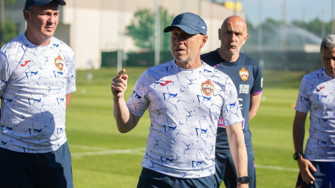 Тренер ЦСКА Федотов не хочет, чтобы Россия покинула УЕФА
