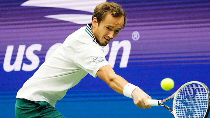 Медведев вышел в 1/8 финала на US Open
