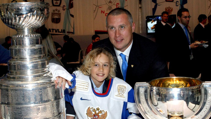 Александр Могильный введен в Зал хоккейной славы в Торонто