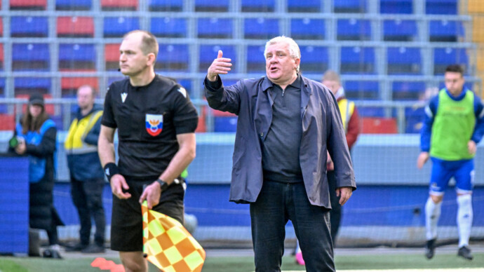 Футболист «Факела» Калинин о смене тренера: «Наша задача — в футбол играть»