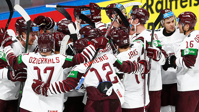 Хоккеисты Латвии, Словакии и Дании пробились на Олимпиаду в Пекине