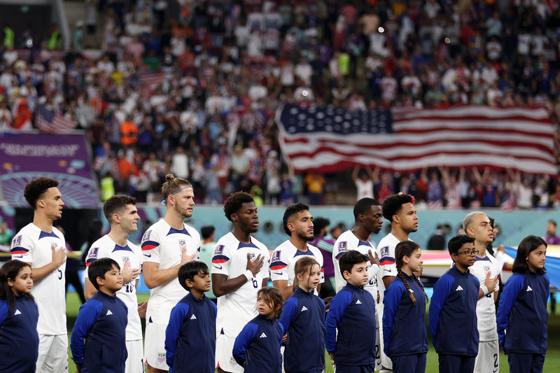 Американцы безвольно вылетели с чемпионата мира. И это было «золотое поколение»?