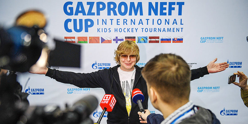 «В шоке, что дети играют на олимпийских аренах». Родители-звезды и легенды хоккея — на «Кубке Газпром нефти»