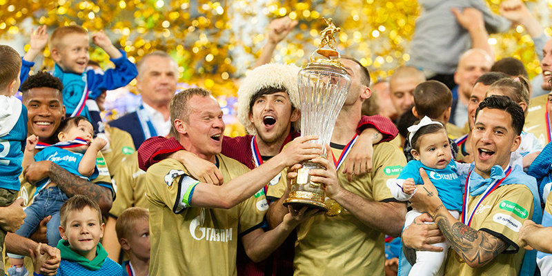 Огненный Дзюба, веселящийся Анюков, счастливый Кузяев и «Чемпионы! Чемпионы!» Как праздновал «Зенит»