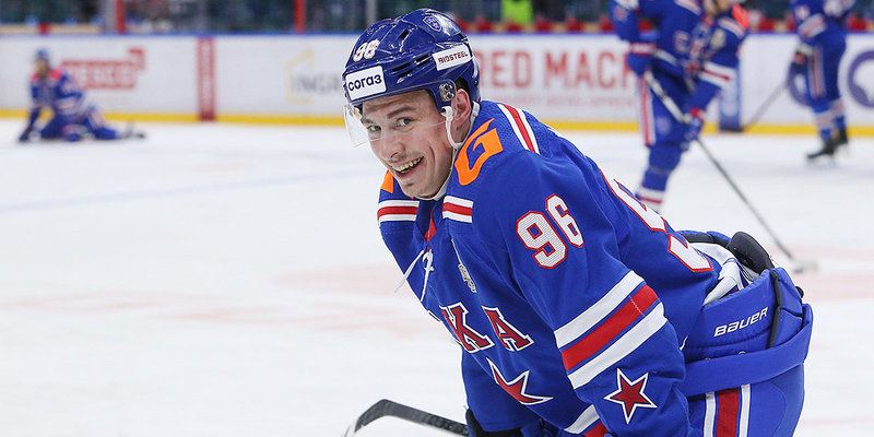 Кузьменко станет звездой НХЛ, а ЦСКА в новом сезоне будет искать замену Федотову