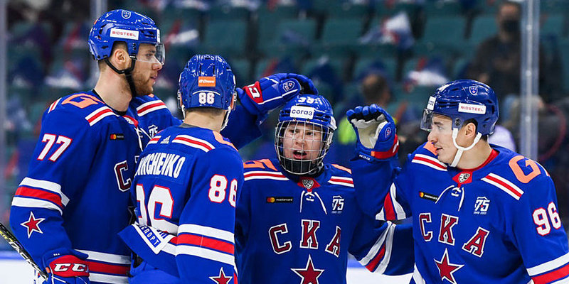 «Не боюсь выходить на лед против взрослых!» Матвей Мичков в 16 лет сделал дубль в КХЛ