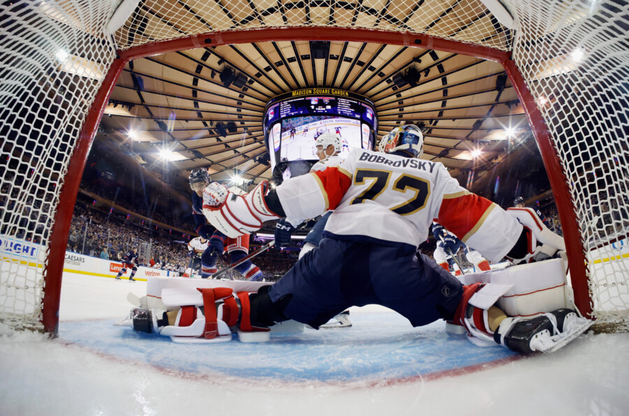 Sergei Bobrovsky Crowned ‘King of America’ After Historic 400th NHL Win Against Rangers