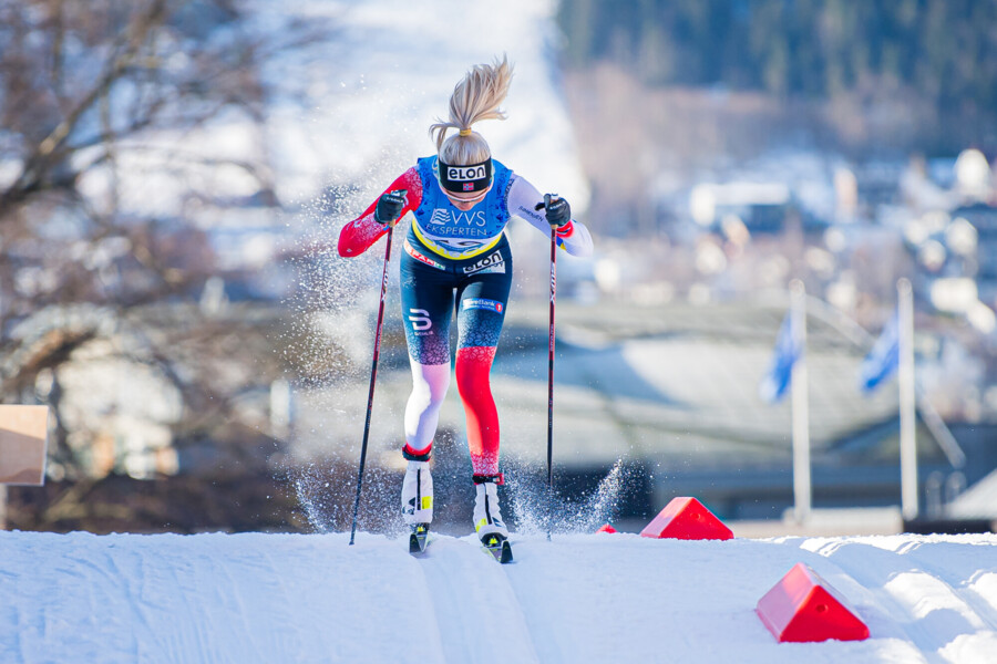 В Норвегии снова скандал. У топовой лыжницы отобрали медаль после финиша