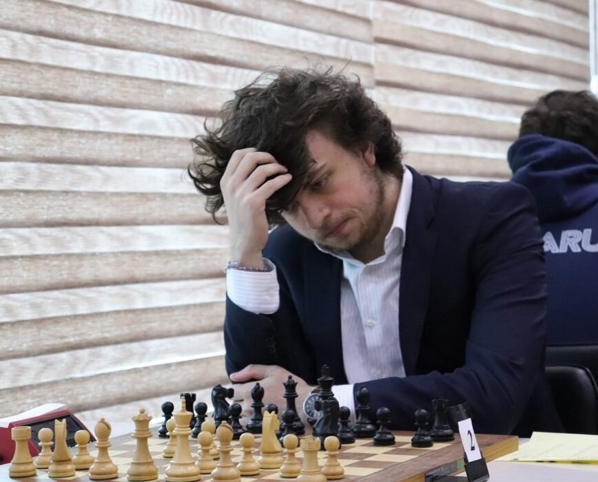 Карлсен крупно опозорился на международном турнире. Совсем забил на шахматы?