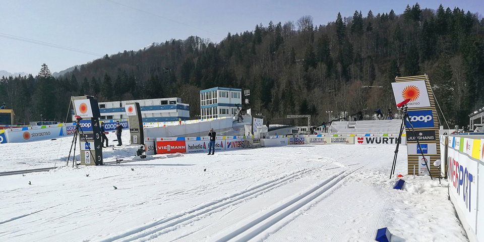 Время старта первых гонок на ЧМ по лыжному спорту изменено из-за теплой погоды в Оберстдорфе