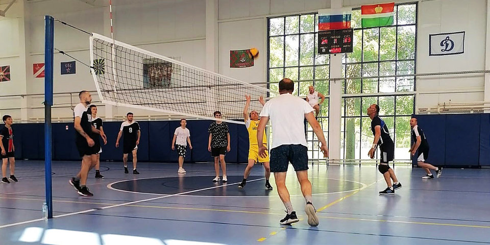 В Калужской области прошел товарищеский матч по волейболу