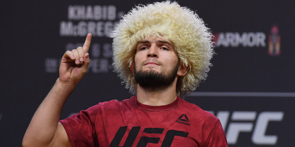 «Это народная шапка, это не парик». Как Хабиб, Конор и другие звезды проводили первые бои в UFC
