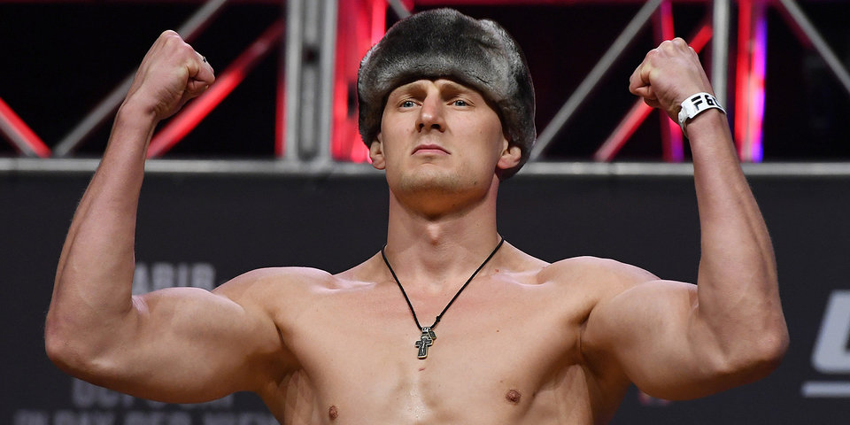 Стала известна причина снятия Волкова с турнира UFC в Санкт-Петербурге