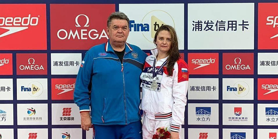 Пловчиха Симонова сообщила, что уволена с работы после скандала в Пулково из-за отсутствия маски