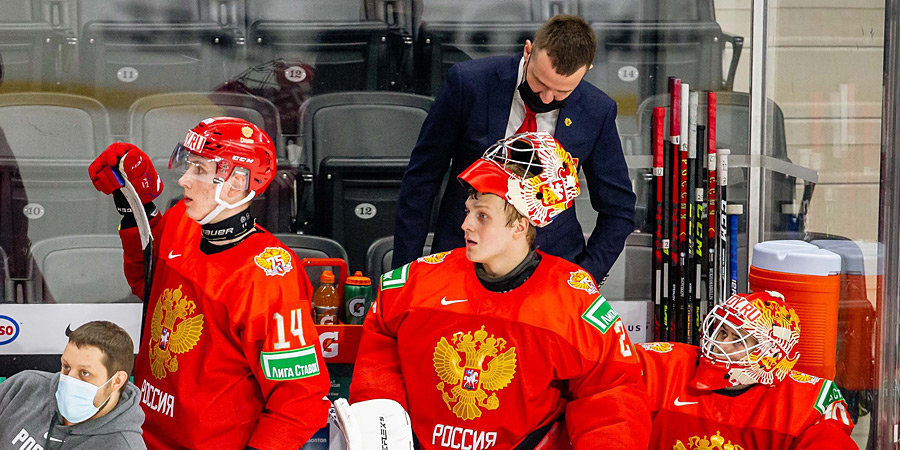 «Молодежная сборная России по хоккею вылетает в Торонто, оттуда — в Германию» — ФХР