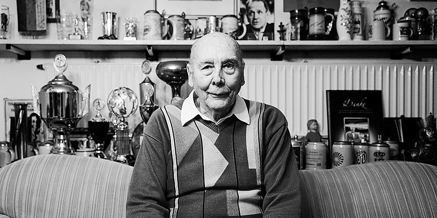 Скончался чемпион мира по футболу 1954 года Хорст Эккель