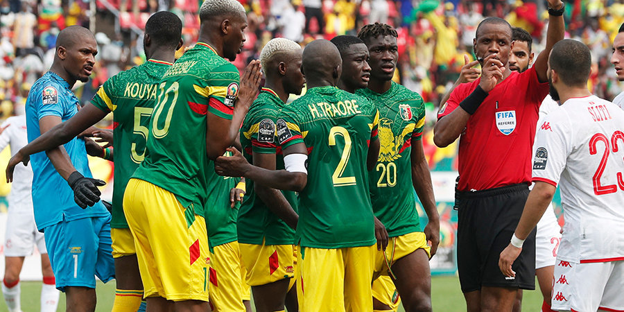 Футболисты сборной Мали обыграли команду Туниса в матче Кубка африканских наций