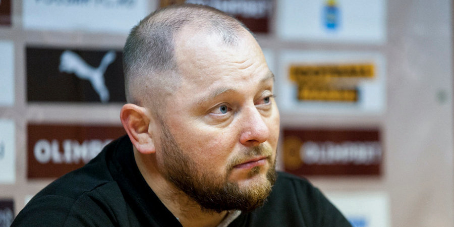 Тренеры Жапалэу, Пикущак и Синеоков покинули «Акрон»