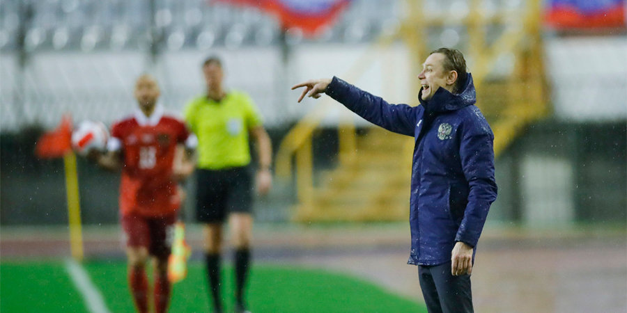 Российскую тренерскую школу искусственно поддерживать не нужно, считает Карпин