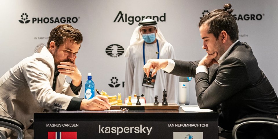Непомнящий второй раз проиграл Карлсену. Шансы россиянина на шахматную корону теперь минимальны?