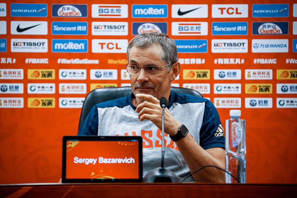Сергей Базаревич: «Каждый раз тяжело, приезжает все меньше игроков, которым не нужно учиться заново»