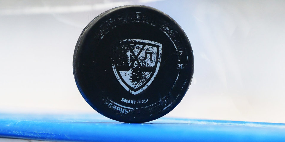 КХЛ совместно с клубами приняла решение продолжить регулярный чемпионат — источник