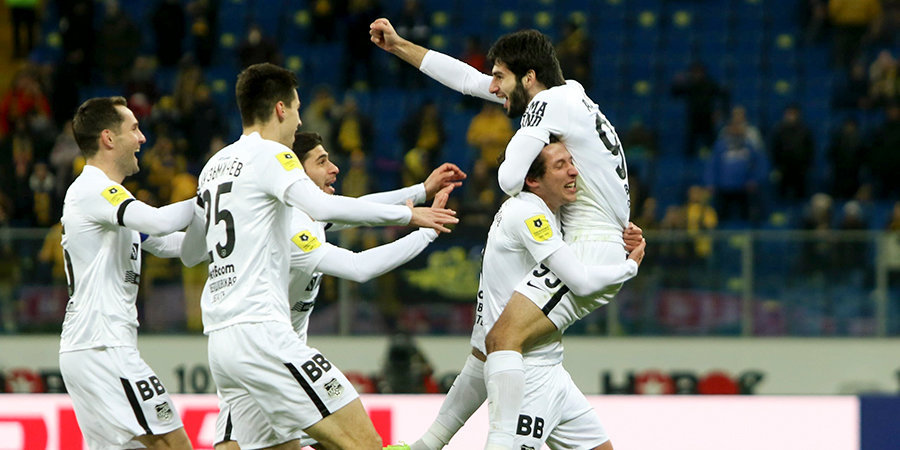 «Урал» забил четыре мяча «Ростову», одержав свою самую крупную победу в РПЛ