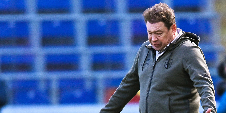 Уход Слуцкого стал шоком для игроков «Рубина», тренер решил покинуть клуб после разговора с Саймановым на повышенных тонах