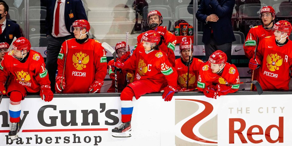 Молодежная сборная России по хоккею соблюдает все меры и следит за ситуацией с COVID-19 на МЧМ-2022