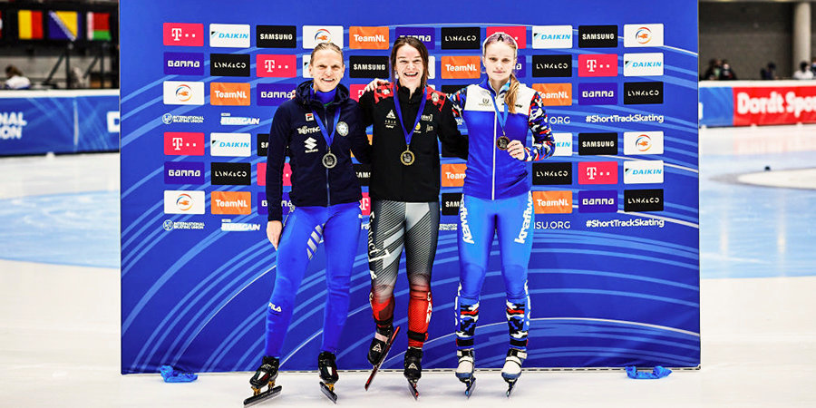 «К четвёртому этапу стала увереннее» — Серёгина о дебютной медали на КМ по шорт-треку