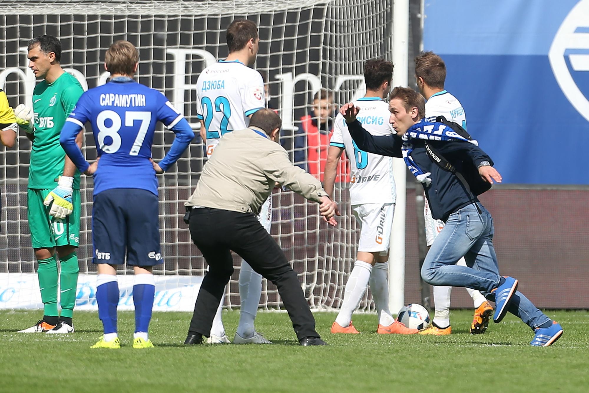 Динамо вылетело в первую лигу. Динамо москва в фнл. Динамо москва лига европы. Динамо москва в фнл. Динамо вылетело в фнл.