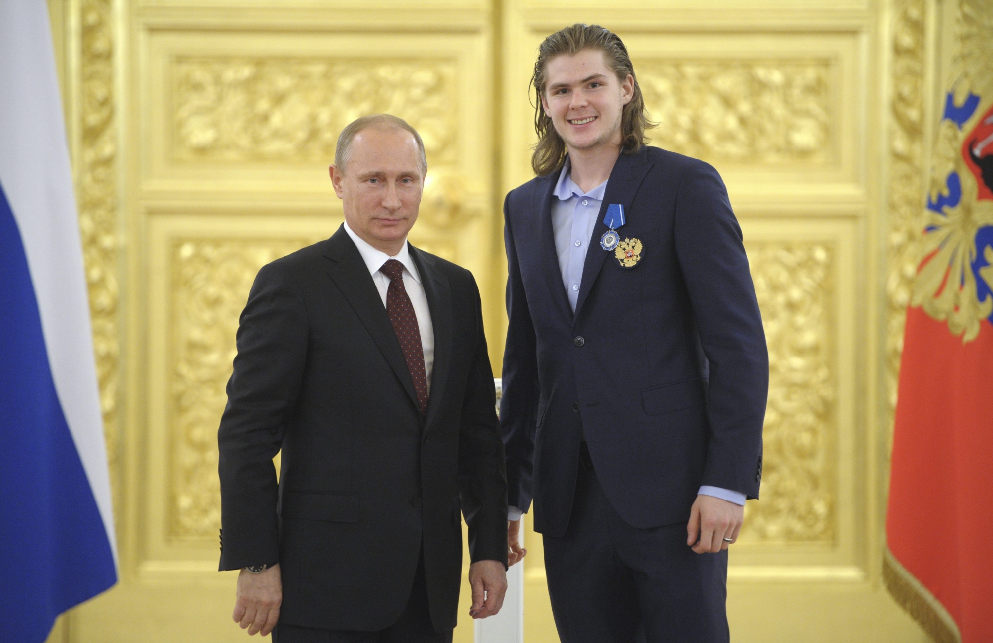 Путин наградил хоккеистов в Кремле