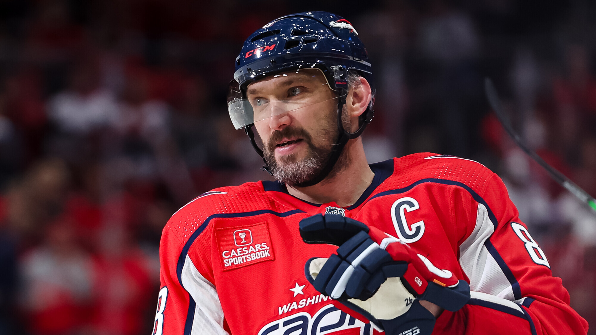 Гол и передача Овечкина помогли «Вашингтону» зацепить очко в матче с «Нью-Джерси», но победу увезли «Дэвилз»