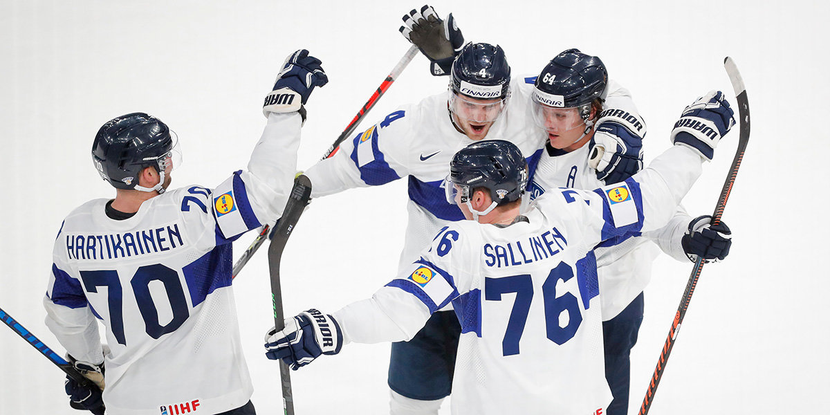 Сборная Финляндии одержала вторую победу на домашнем ЧМ-2022 по хоккею, обыграв латвийцев
