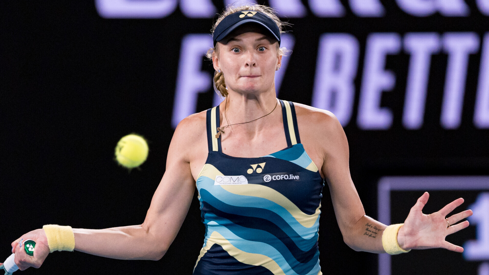 Украинская теннисистка опозорила себя после матча с россиянкой. В бешенстве даже американцы