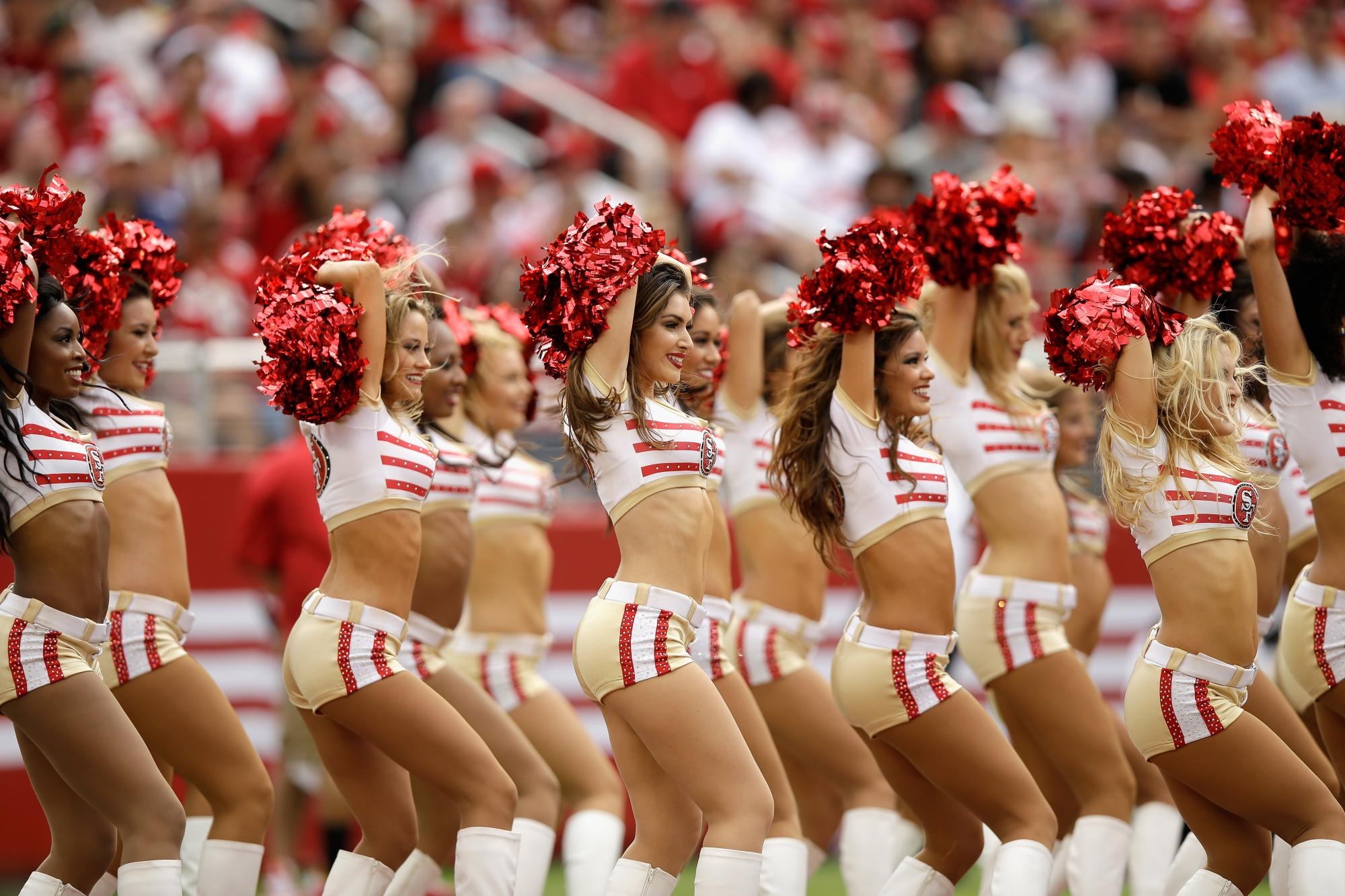 Группа поддержки слова. San Francisco 49ers cheerleaders. San Francisco 49ers Gold Rush cheerleaders. Черлидеры фото. Сан Франциско девушки.