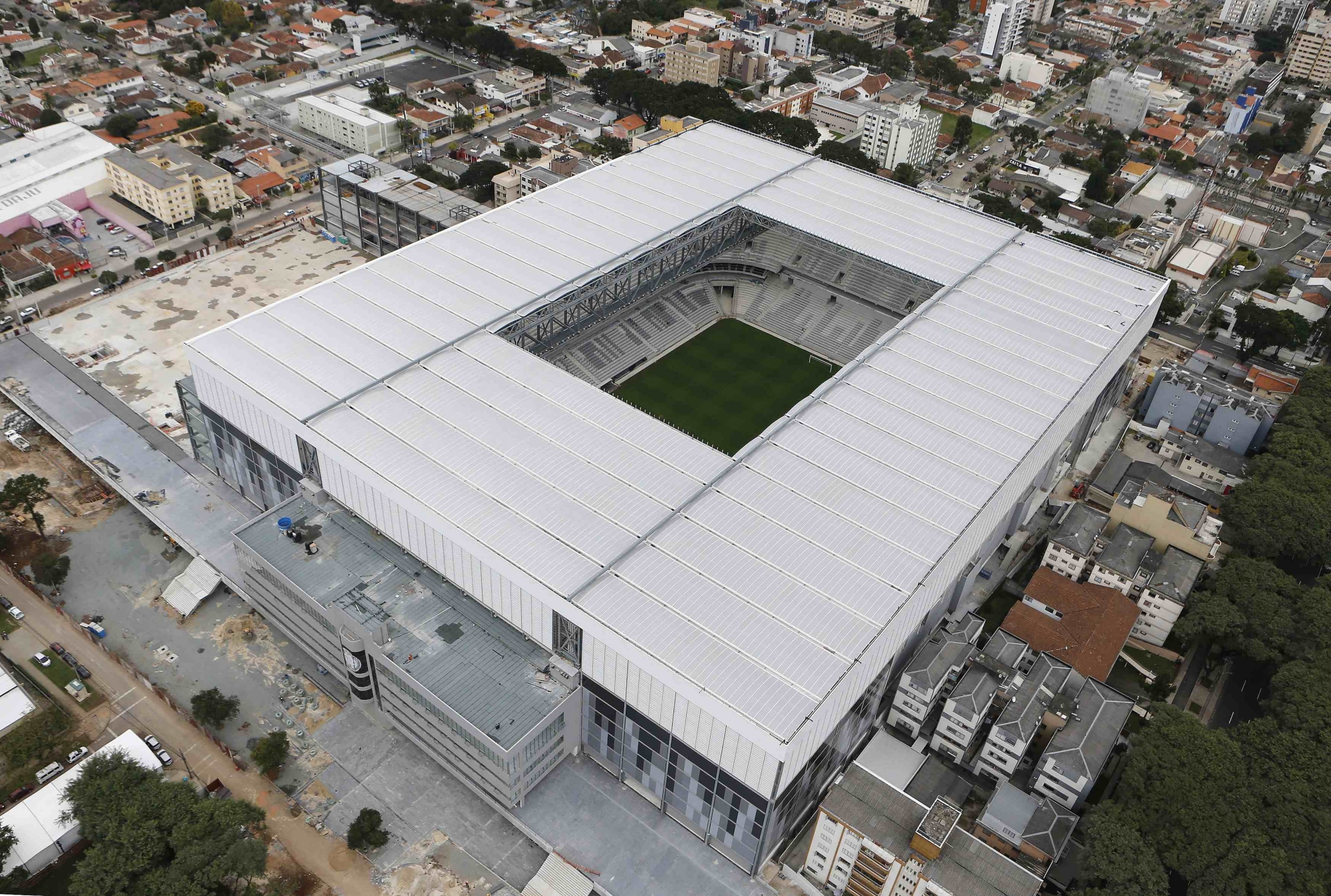 Стадионы 2014