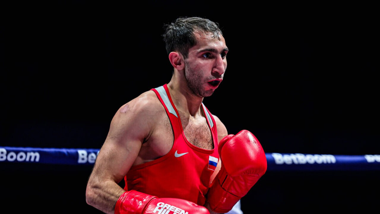 Россиянин Худоян стал чемпионом Европы по боксу в категории до 48 кг