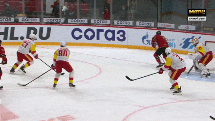 «Авангард» победил «Йокерит» благодаря дублю 19-летнего форварда